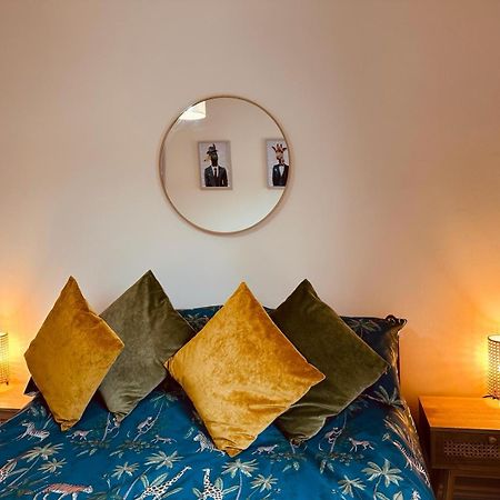 City Of Chester Award Winning Cottage -Pixie Terrace Честер Екстер'єр фото